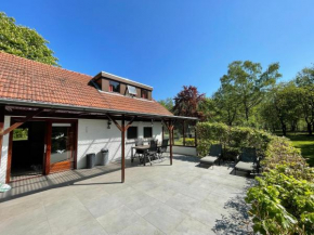 Cozy Holiday Home in Uden with huge private garden